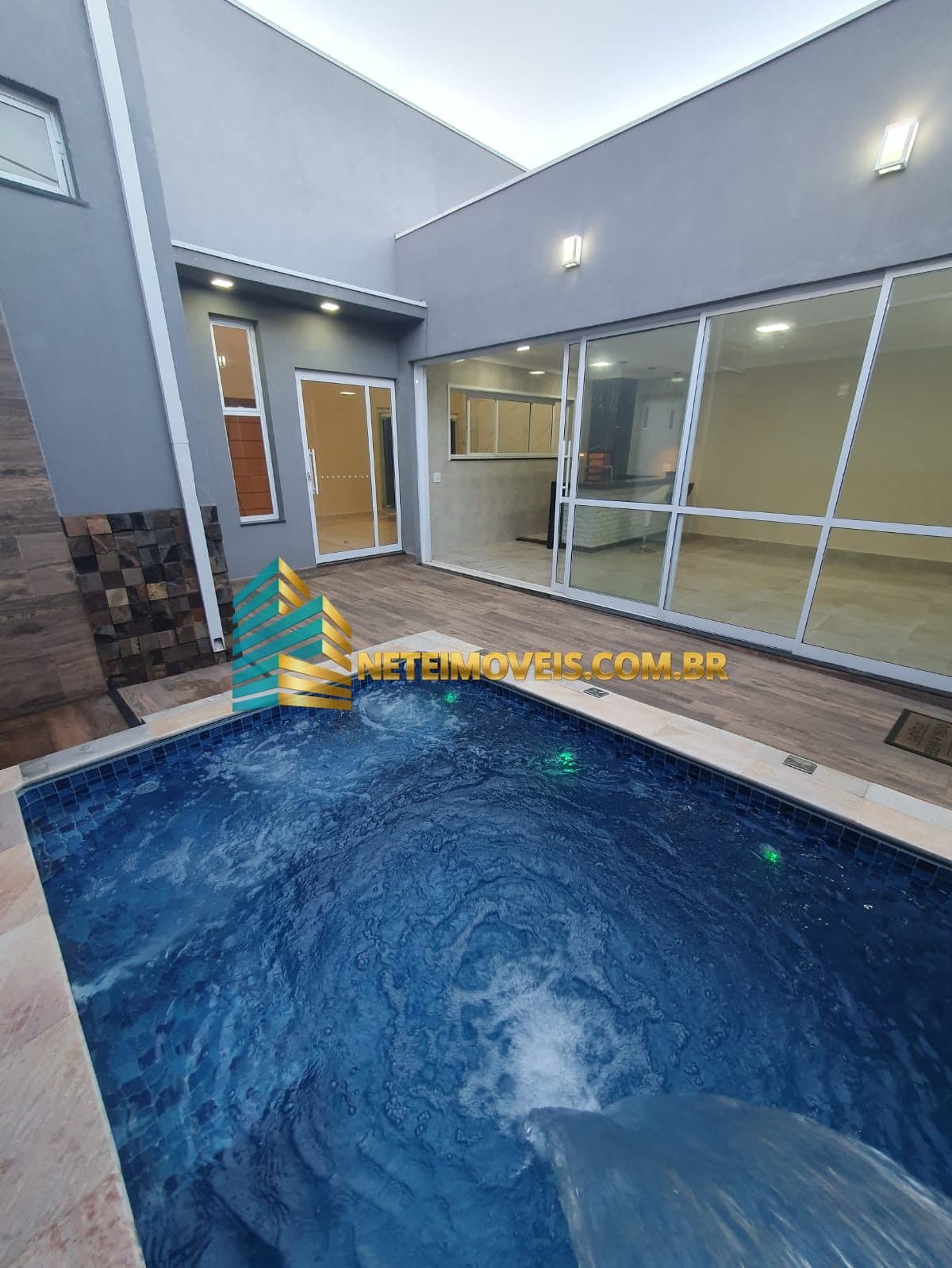 + Vende casa Prolongamento Angela Rosa + — foto 1