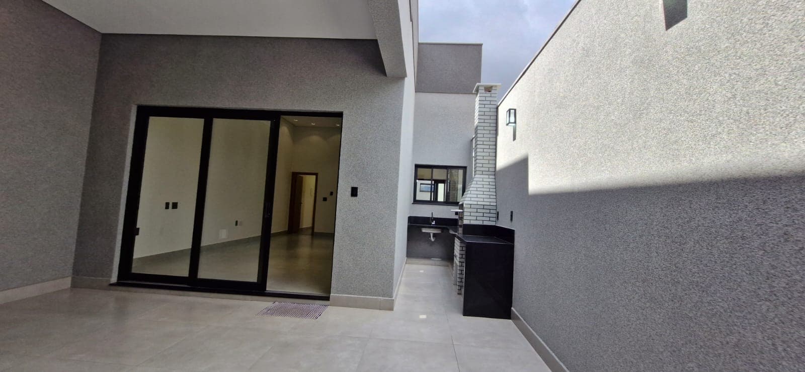 Casa vende se no Bairro Santo Agostinho Franca, 3 dormitórios suite,2 vagas garagem Franca SP